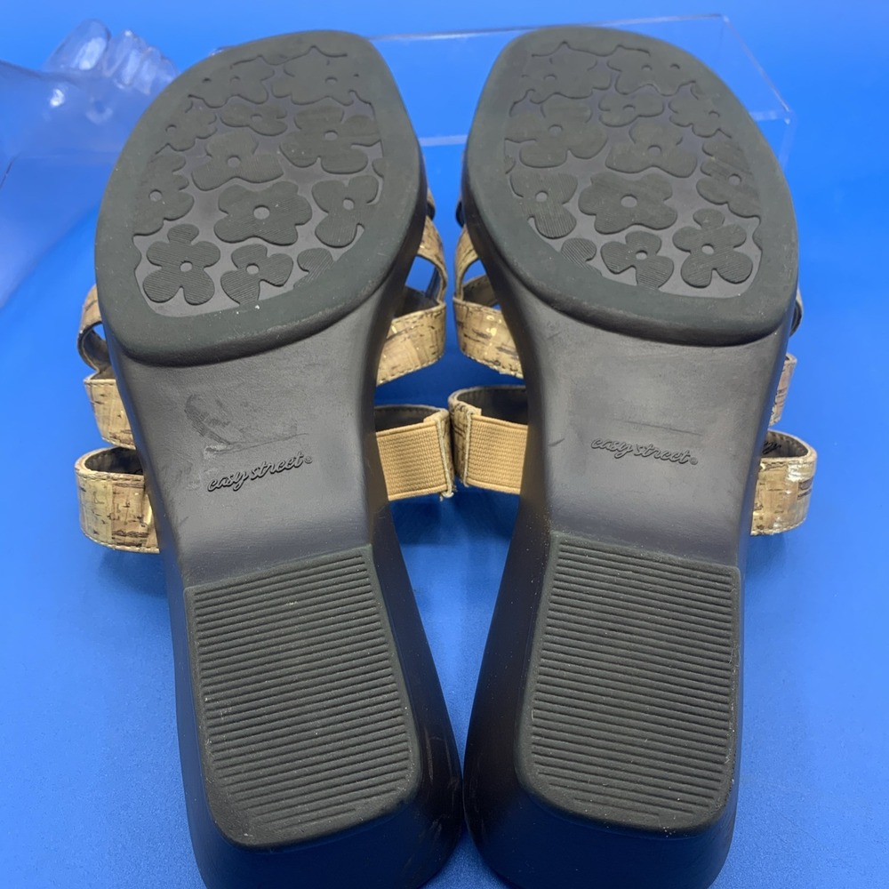 Easy Street Women's Torrid Flat Sandal Color Cork - Size 11 W (WIDE) - Picture 3 of 7